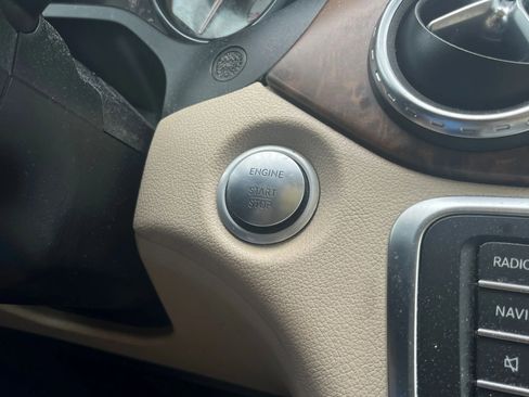 Used 2016 Mercedes-Benz GLA 250 4MATIC image 29