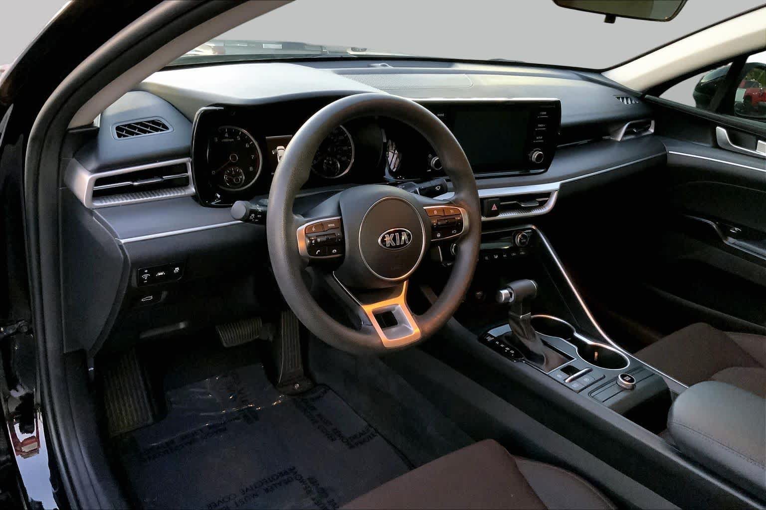 Used 2021 Kia K5 LX FWD image 15
