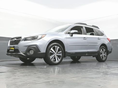 Used 2018 Subaru Outback 2.5i Limited image 53