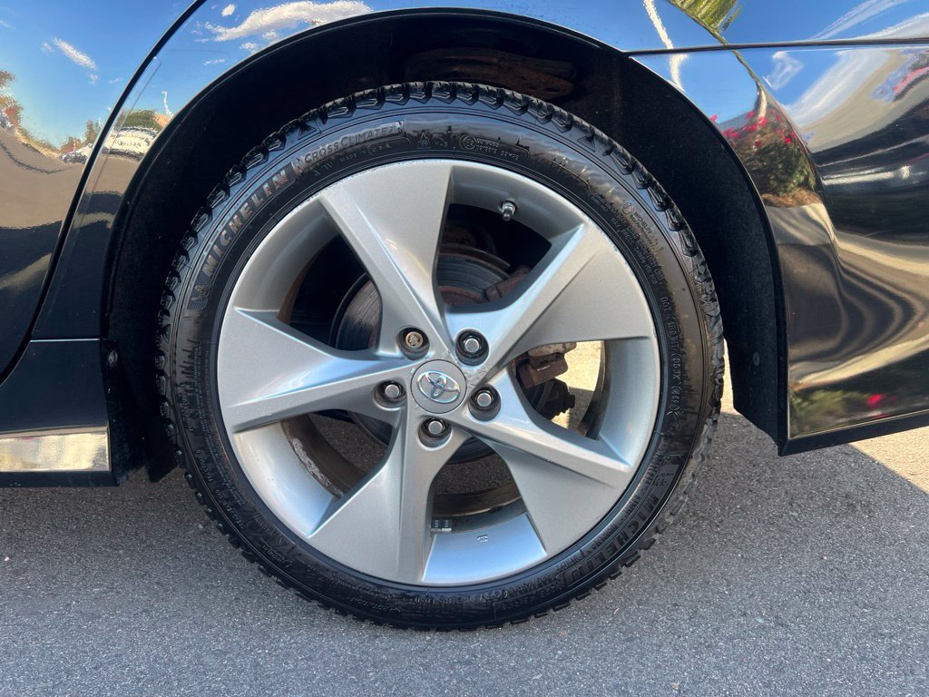 Used 2012 Toyota Camry SE FWD image 33