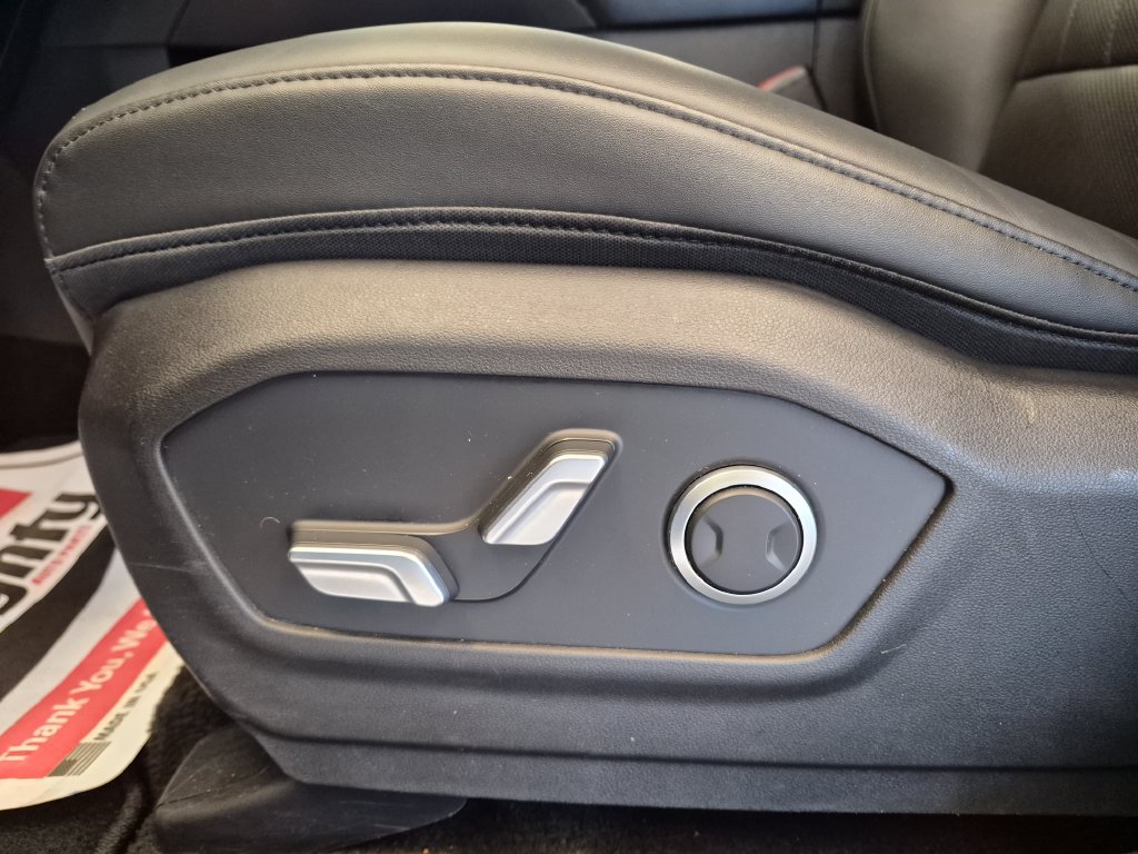 Used 2025 Hyundai Santa Fe XRT AWD/4WD image 17