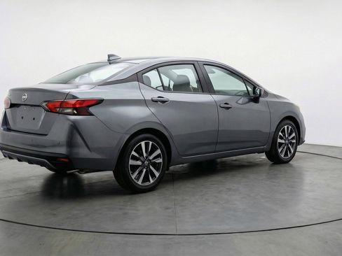 Used 2025 Nissan Versa SV FWD image 9
