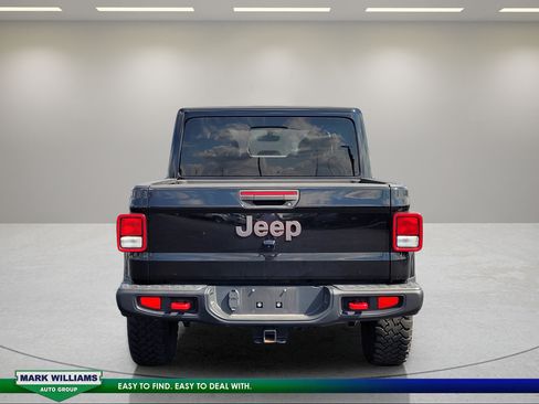 Used 2022 Jeep Gladiator Rubicon w/ Cold Weather Group AWD/4WD image 5