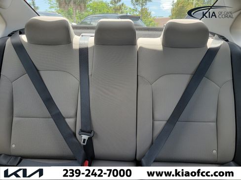 Used 2020 Kia Forte LXS FWD image 12