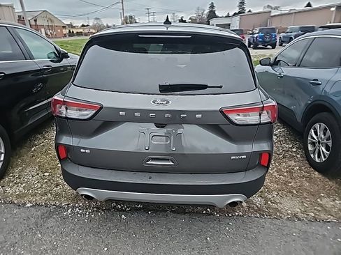 Used 2022 Ford Escape SE w/ Convenience Package image 9
