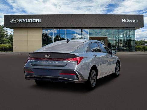 New 2026 Hyundai Elantra SEL Sport Premium FWD image 7