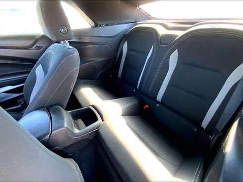 Used 2019 Chevrolet Camaro LT image 15