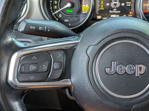 Used 2022 Jeep Wrangler Unlimited Rubicon 4xe AWD/4WD image 14