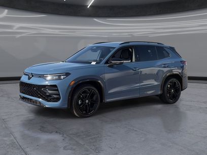 New 2026 Volkswagen Tiguan SE R-Line