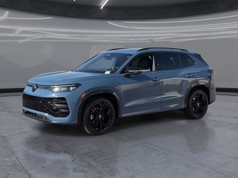 New 2026 Volkswagen Tiguan SE R-Line FWD image 1