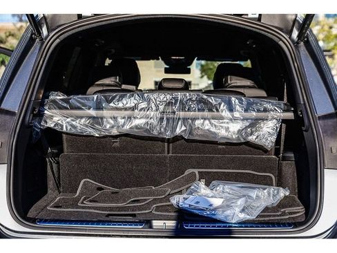 New 2026 Mercedes-Benz GLS 580 4MATIC image 27