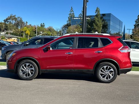 Used 2015 Nissan Rogue SL image 6