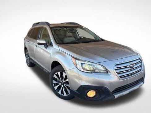 Used 2017 Subaru Outback 2.5i Limited AWD/4WD image 6