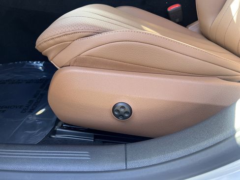 New 2026 Mercedes-Benz E 350 4MATIC Sedan image 12