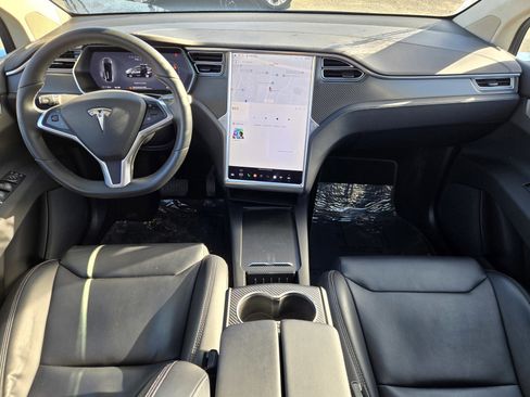 Used 2017 Tesla Model X 75D image 15