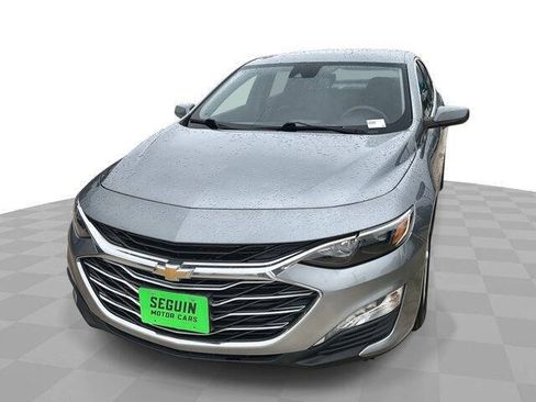 Used 2024 Chevrolet Malibu LT FWD image 1