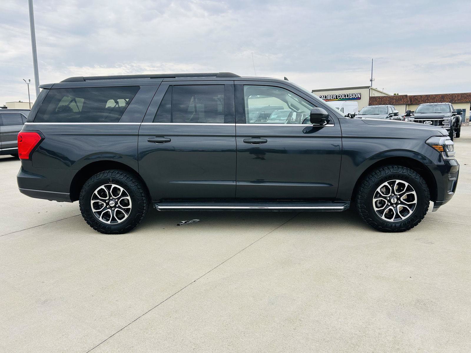 Used 2022 Ford Expedition Max XLT AWD/4WD image 43