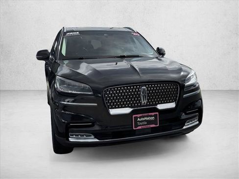 Used 2020 Lincoln Aviator Reserve w/ Equipment Group 201A AWD/4WD image 3