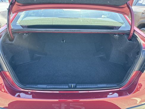 Used 2025 Subaru Legacy Premium image 33