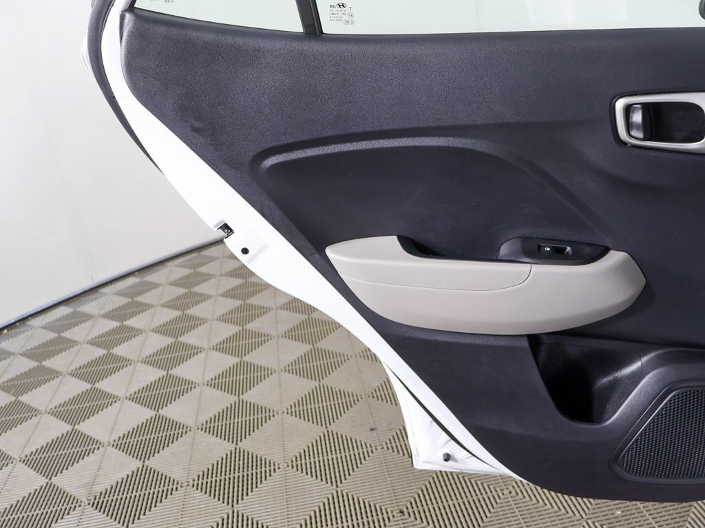 Certified 2026 Hyundai Venue SEL FWD image 21