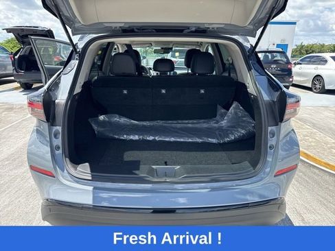 Used 2023 Nissan Murano SV w/ SV Midnight Edition Package FWD image 7