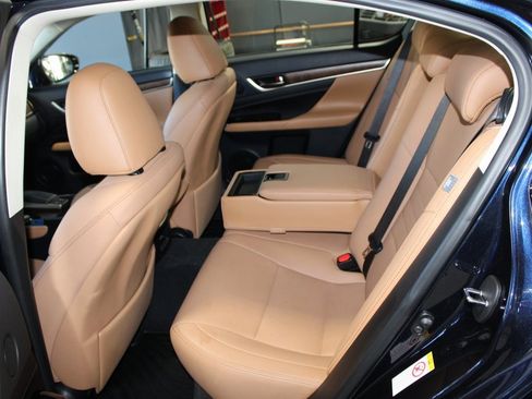 Used 2017 Lexus GS 350 AWD w/ Premium Package image 17