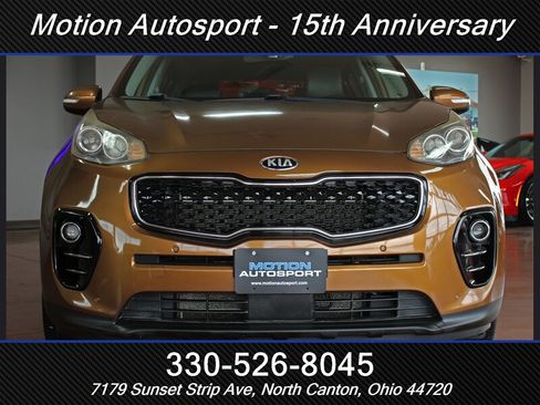 Used 2017 Kia Sportage EX w/ EX Technology Package FWD image 3