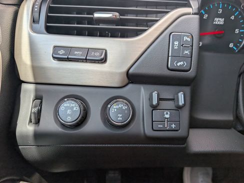 Used 2020 GMC Yukon Denali w/ Open Road Package AWD/4WD image 21
