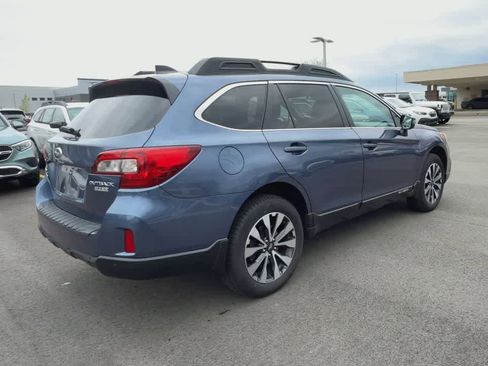Used 2017 Subaru Outback 2.5i Limited AWD/4WD image 8