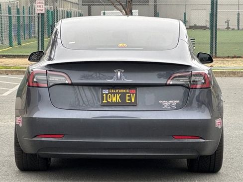 Used 2022 Tesla Model 3 Performance image 5