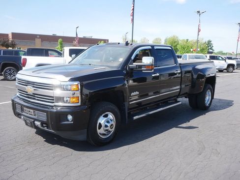 Used 2016 Chevrolet Silverado 3500 High Country w/ Duramax Plus Package AWD/4WD image 5