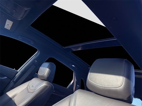 Used 2020 Cadillac XT5 Premium Luxury image 24