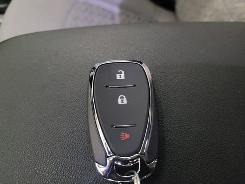 Used 2023 Chevrolet Equinox LS w/ Driver Confidence II Package image 32