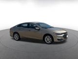 Used 2024 Chevrolet Malibu LT image 2