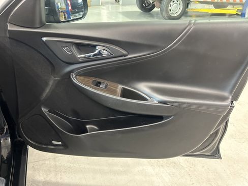 Used 2022 Chevrolet Malibu Premier image 35