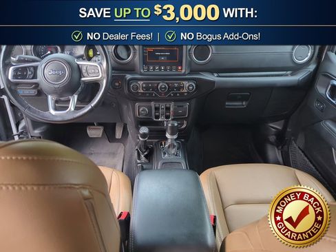 Used 2022 Jeep Wrangler Unlimited Sahara w/ Cold Weather Group AWD/4WD image 17