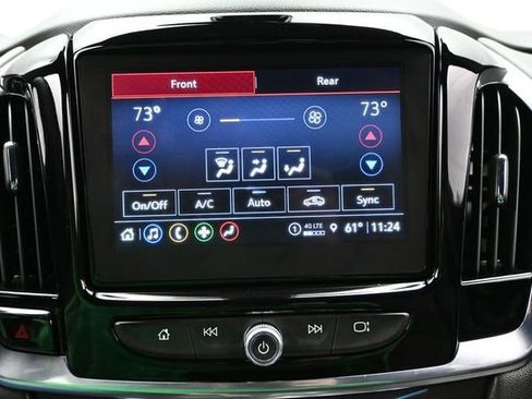Used 2023 Chevrolet Traverse LT AWD/4WD image 44