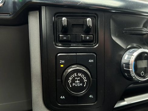 Used 2021 Ford F150 Limited AWD/4WD image 31