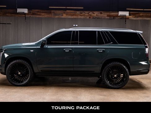 Used 2025 Cadillac Escalade Sport w/ Touring Package AWD/4WD image 5