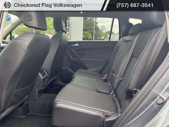 Used 2022 Volkswagen Tiguan SE w/ Panoramic Sunroof Package AWD/4WD image 28
