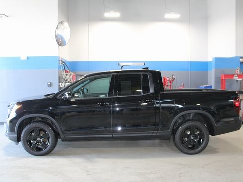 Certified 2026 Honda Ridgeline Black Edition image 17