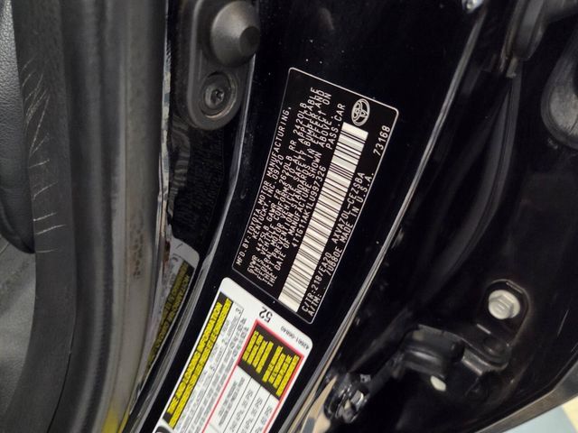 Used 2020 Toyota Camry SE FWD image 18
