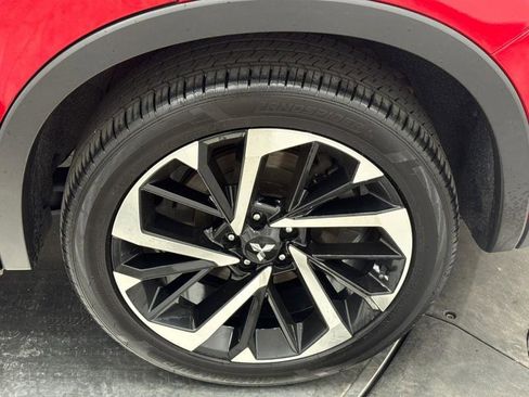 Used 2024 Mitsubishi Outlander SE image 74