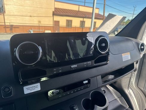 Used 2023 Mercedes-Benz Sprinter 3500 w/ Parking Package image 9