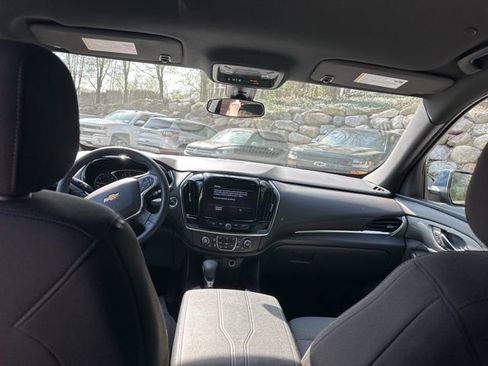 Used 2023 Chevrolet Traverse LT AWD/4WD image 25