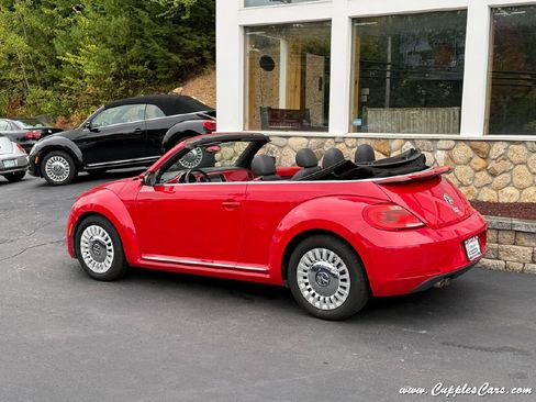 Used 2014 Volkswagen Beetle 1.8T FWD image 3