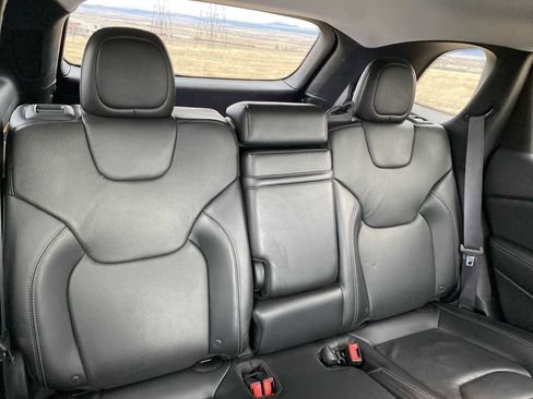 Used 2019 Jeep Cherokee Limited image 34