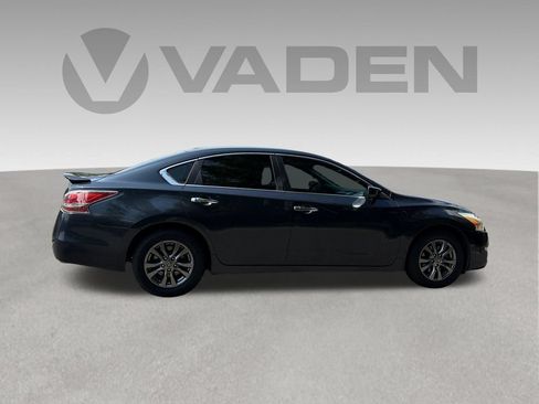 Used 2015 Nissan Altima 2.5 S w/ Special Edition Package FWD image 23