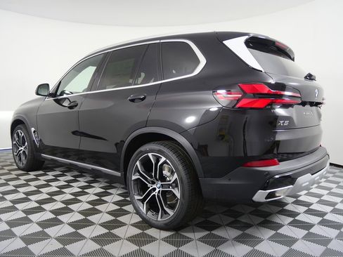 Used 2026 BMW X5 xDrive40i image 5