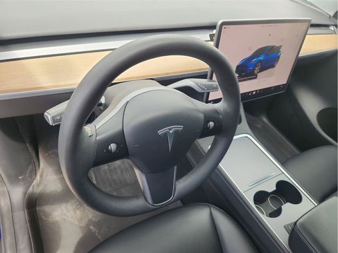 Used 2023 Tesla Model Y Long Range AWD/4WD image 10